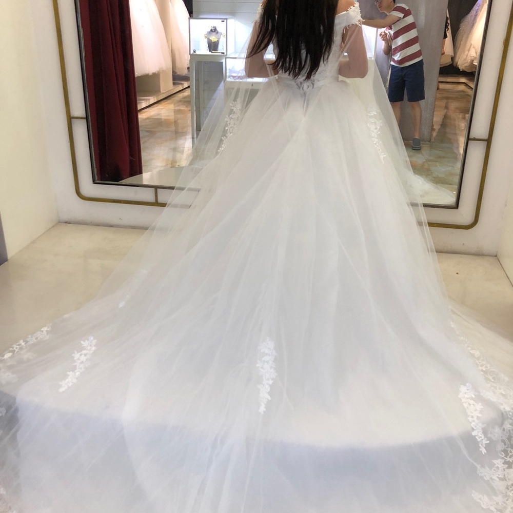 Brand new wedding dress